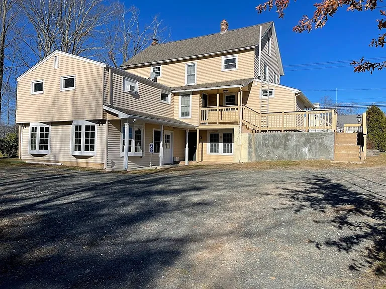 29 N Main St #A — Photo 16
