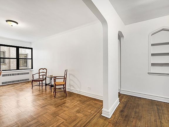 4th image of 2601 Glenwood Rd APT 2A