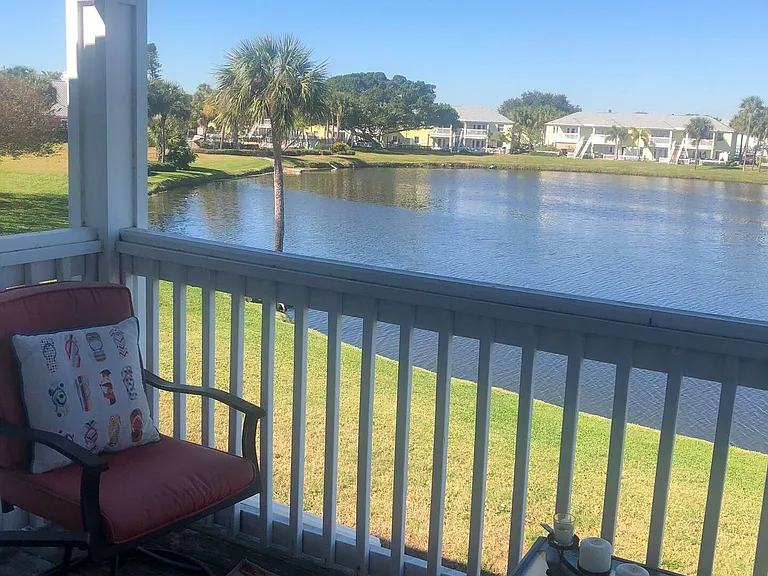 149 Seahorse Dr SE #H — Photo 12