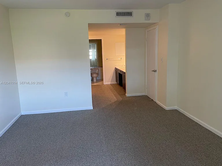 155 Ocean Lane Dr #811 — Photo 6