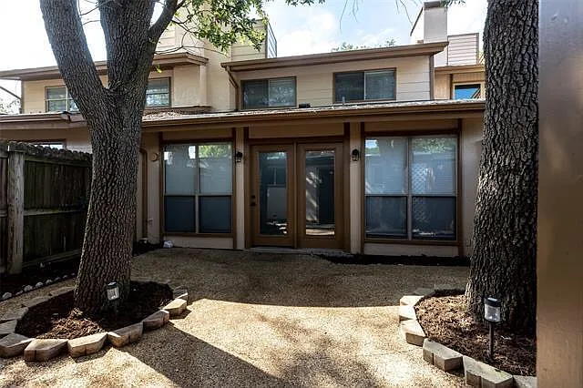 2118 Warnford Pl — Photo 18