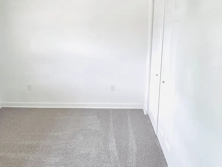 827F Cheney Hwy — Photo 17