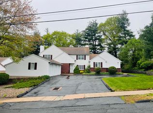 53C Rita Dr, Bristol, CT 06010