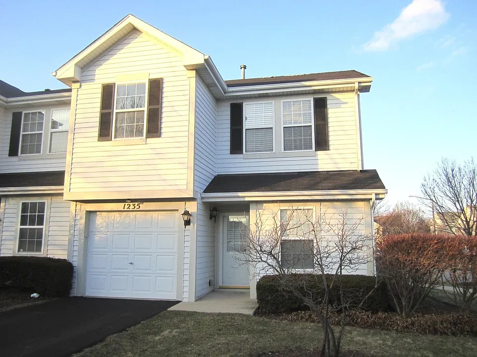 1235 Whispering Hills Dr #1235