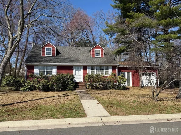 1 Mitchell Ave, East Brunswick, NJ 08816