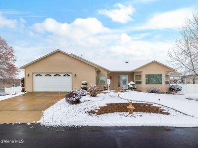 636 W Woodlawn Dr, Hayden Lake, ID, 83835