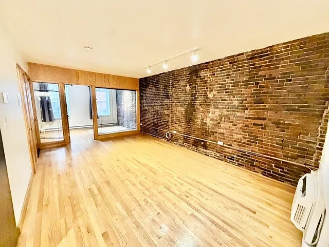 5 Thacher Ct — Photo 3