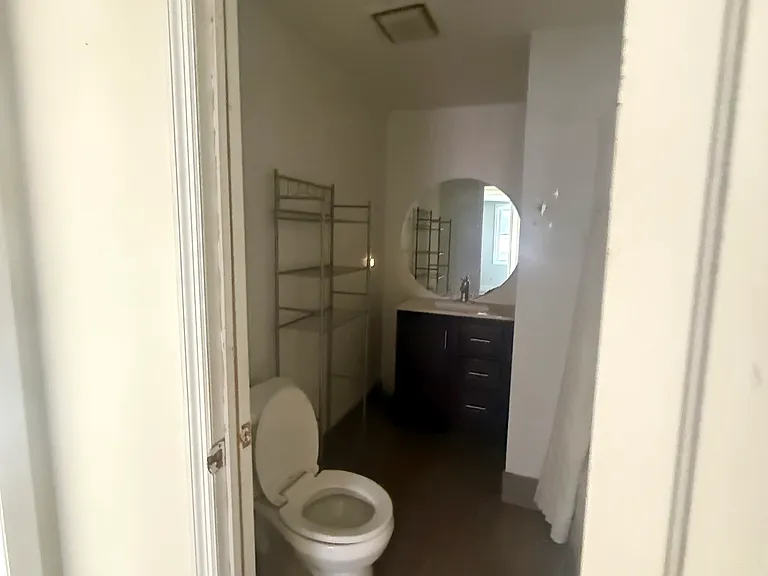 136 Washington St #3 — Photo 4