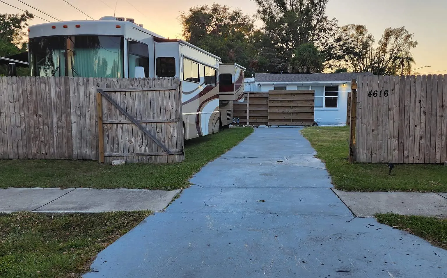 4 bed, 1700 sqft, $3,250 — Photo 4