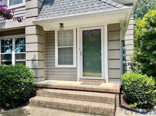 910 Rue Marseille, Chesapeake, VA 23320