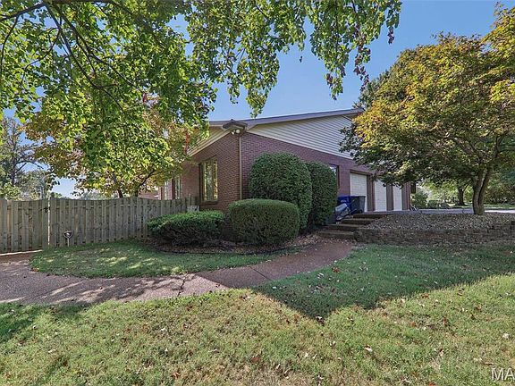 4th image of 1100 Tamaron Pl