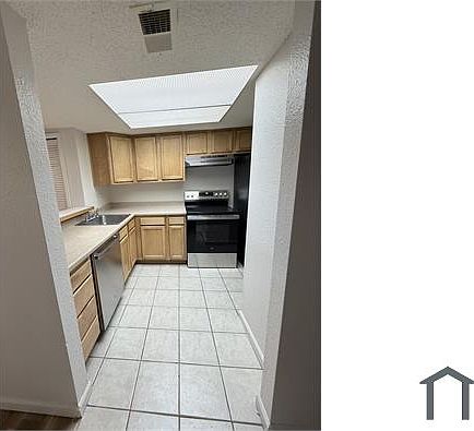 3rd image of 19630 Victorian Dr Unit A