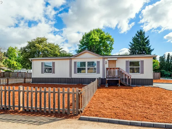 561 Hamilton Ave, Eugene, OR 97404