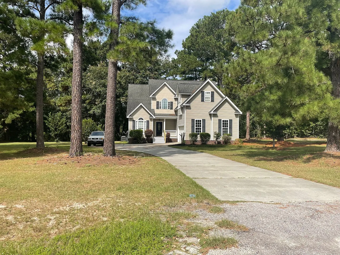 Outstanding Four Bedroom Home in Lugoff! — Photo 1