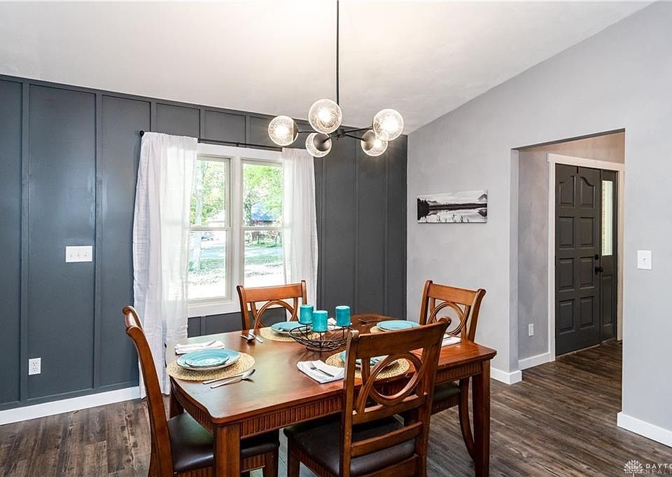 1st image of 3520 Pebble Creek Dr
