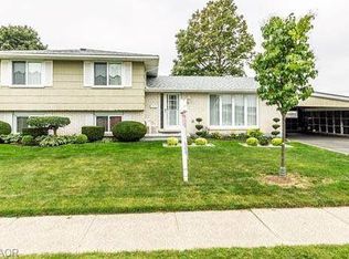 102 Munch Ave, Cambridge, ON N1R 6H8