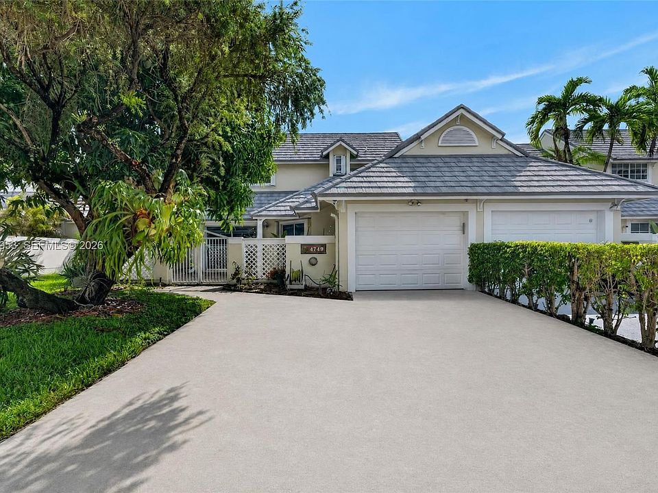 1st image of 4749 NW 98th Pl