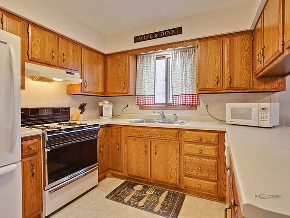 5th image of 650 Waverly Dr APT C