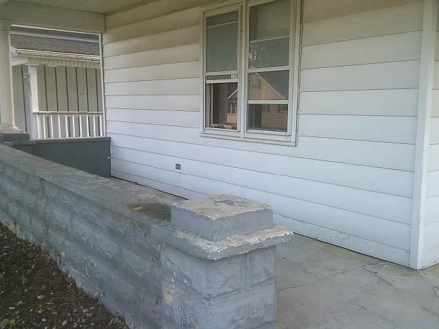 907 S Water St — Photo 2