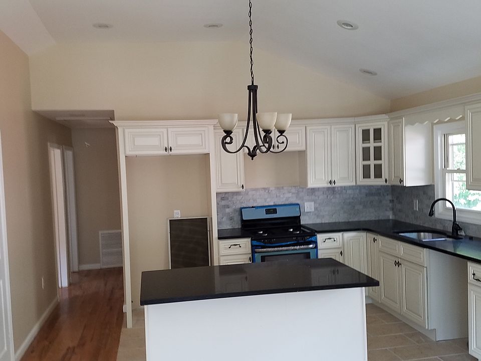2nd image of 13412 155th St