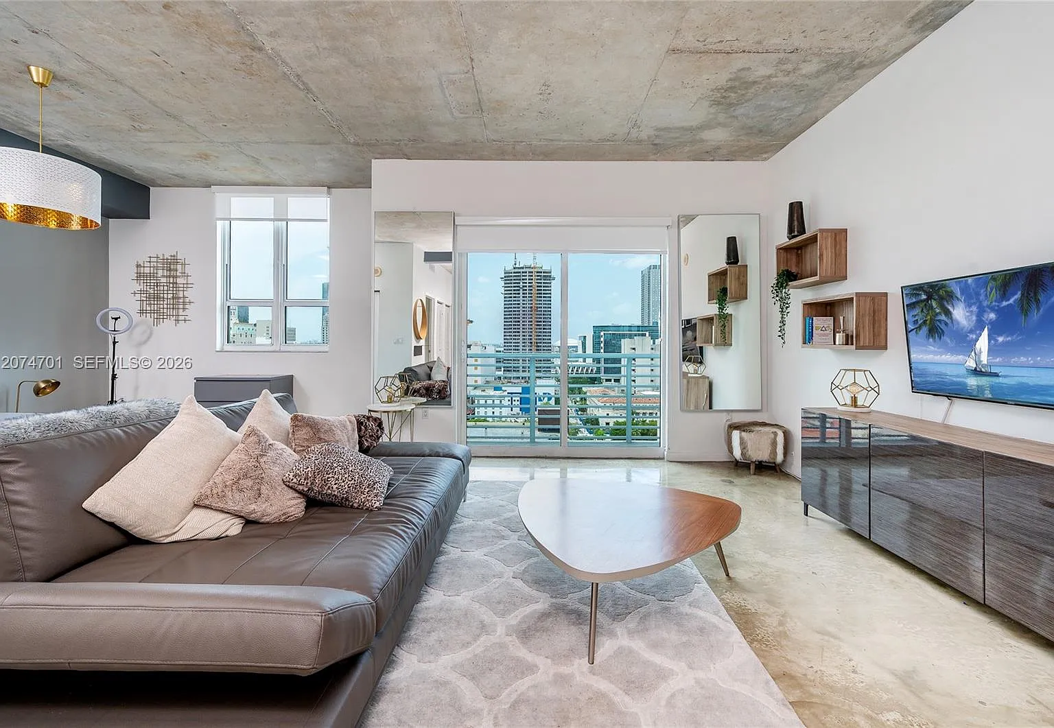 The Loft Downtown Condo — Photo 4