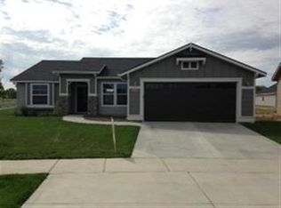 1051 W Woodbury Dr, Meridian, ID 83646