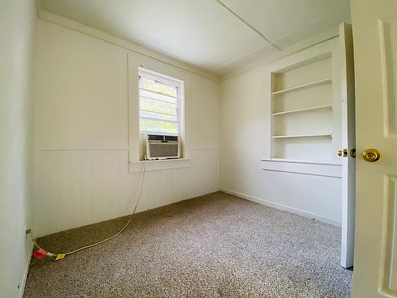5th image of 601 Westwood St #A
