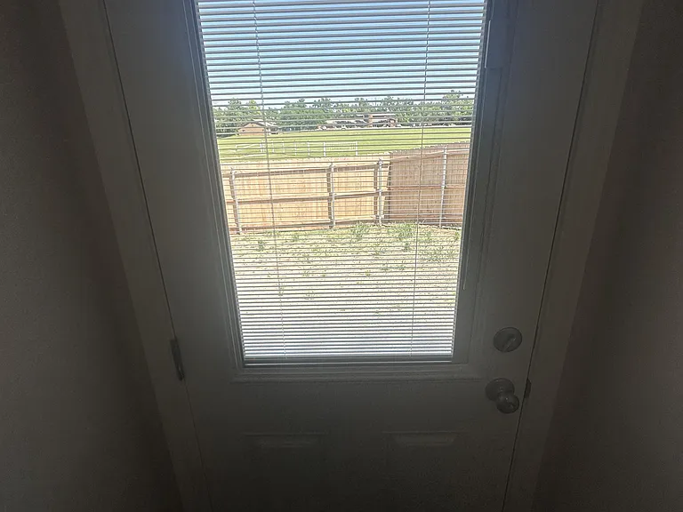 1002 Ichabod Cir — Photo 17