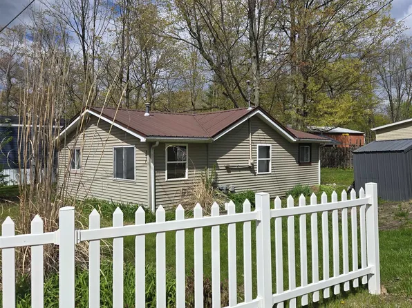 2695 Ovid St Lot 32, Crystal, MI 48818