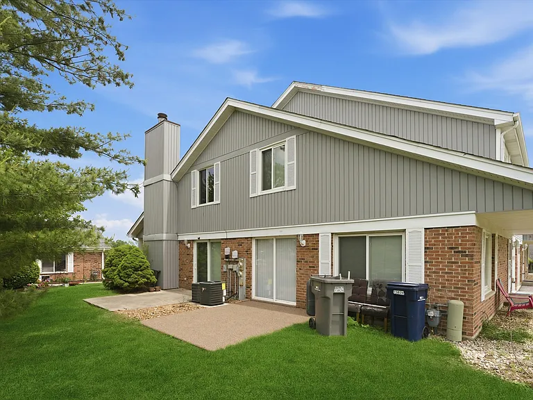15826 Farm Hill Dr — Photo 23