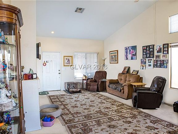4th image of 4816 Minturn Ave