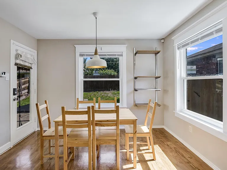 12816 Thomas Jefferson St — Photo 7