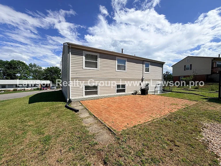 2868 Silver Leaf Dr — Photo 31