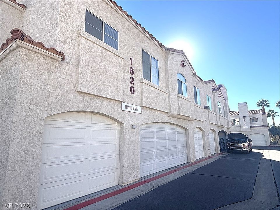 1st image of 1620 Davilla St Unit 203