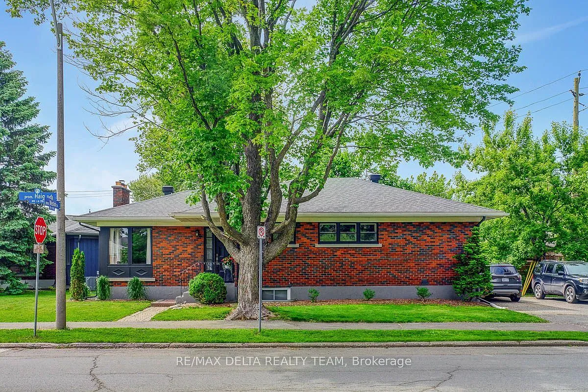 3 bed, $2,400 — Photo 2