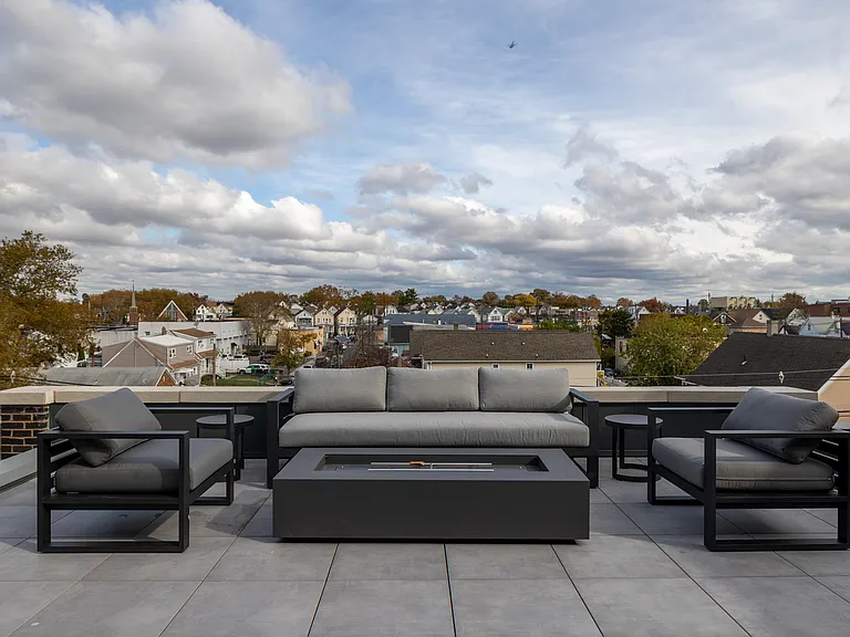 Five85West — Photo 26
