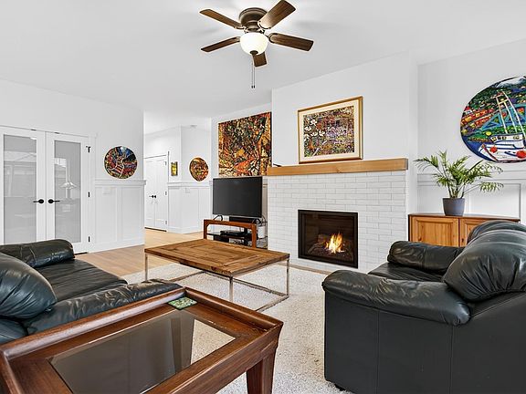 3rd image of 873 Aspen Rd