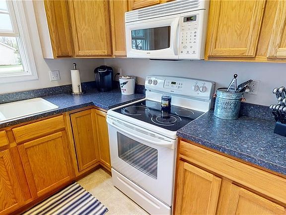 2nd image of 3962 Dugans Landing Dr Unit 24