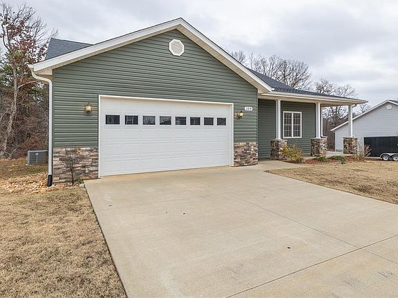 2nd image of 109 Lanee Ln