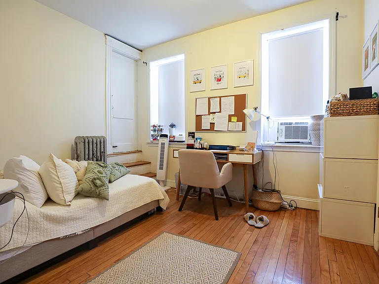 56 Egmont St #6 — Photo 6