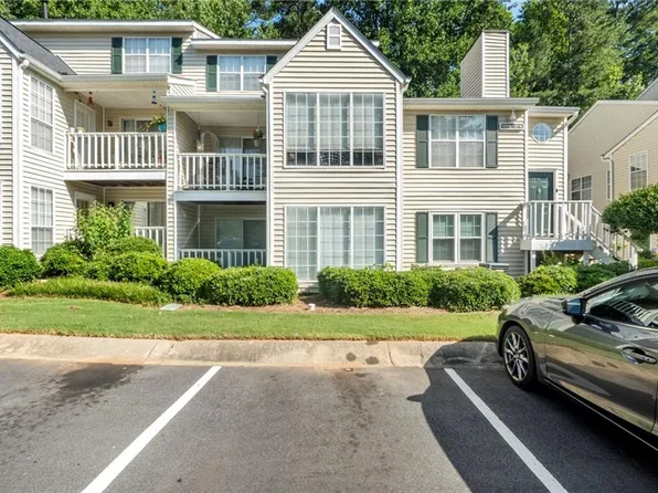1211 Glenleaf Dr, Peachtree Corners, GA 30092