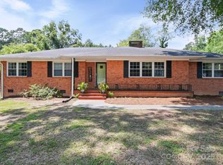 408 Old Post Rd, Cherryville, NC 28021