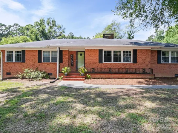 408 Old Post Rd, Cherryville, NC 28021