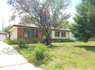 8603 W Glenbrook Rd, Milwaukee, WI 53224