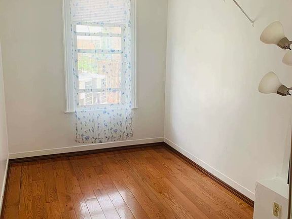 3rd image of 32-09 36th Ave #2F