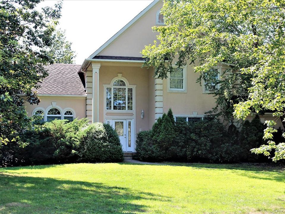 2nd image of 1801 Bridlemere Ave