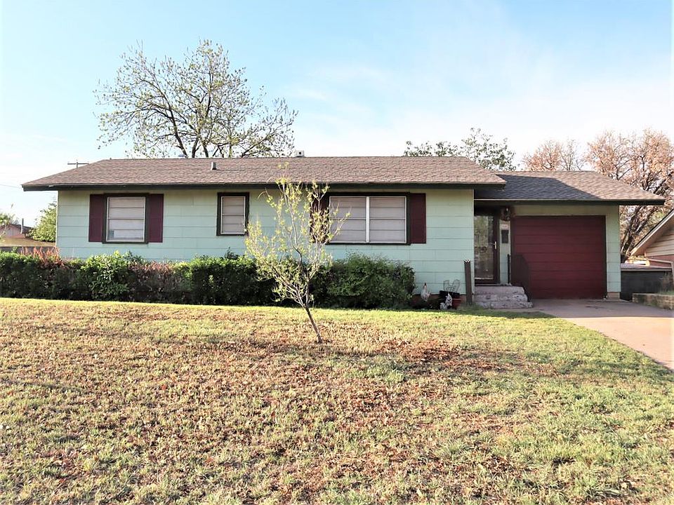 1st image of 1704 Bristol Dr
