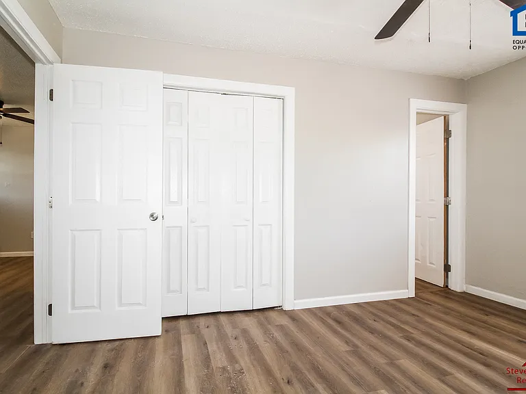 Highpoint Estate Apartments — Photo 16