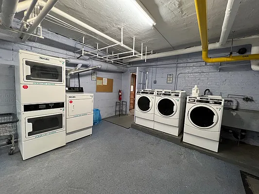 Rented by Corcoran | media 19