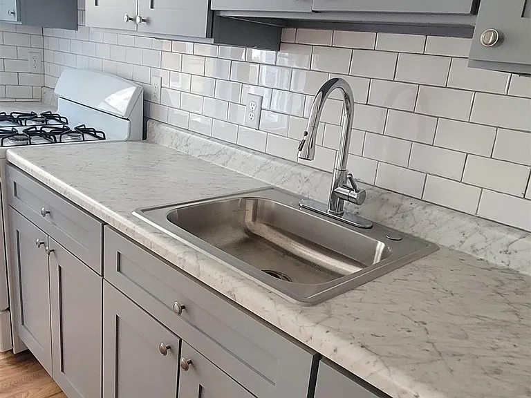 500 Hawthorn Ave #2A — Photo 13